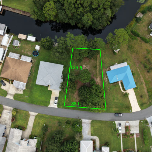 131 Blue Moon Avenue, Lake Placid, Florida 33852